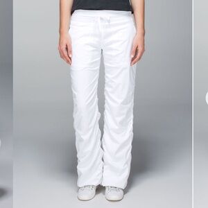 Lululemon Studio Pant II *Liner
White
2012